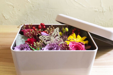 花 プリザーブドフラワー缶 9cm×12.5cm×5cm [littleprincess 石川県 宝達志水町 38600809]
