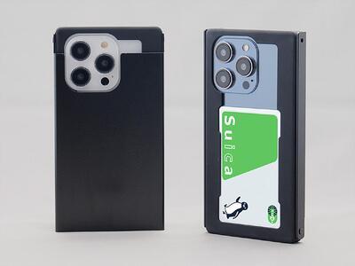 Trick Cover for iPhone15Pro アルミ【黒色】 AKV0002