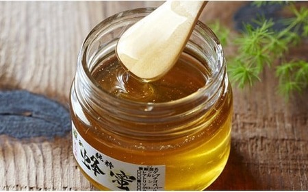 気仙養蜂の国産純粋蜂蜜〈トチ〉1kg 【 はちみつ ギフト 料理 飲料 岩手県 陸前高田市 】RT873