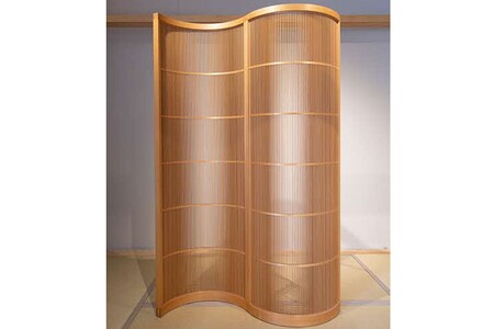 組子細工 衝立 「波」 2連 （ヒノキ） 組子細工 組子 パーティション 工芸品 伝統工芸 木製 檜 曲げ組子 【031_1981】
