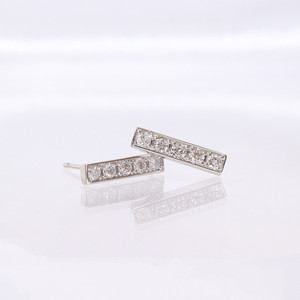 プラチナ 0.30ctラインダイヤモンドピアス  PT900 プラチナ ダイヤモンド ダイヤ0.15ct×2 カラット 天然ダイヤモンド プラチナ900 ジュエリー アクセサリー 山梨県 甲斐市 BQ-143