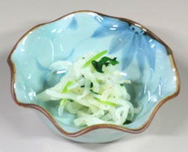 1583　若大根白漬　3袋　　老舗 漬物屋 林商店 ふるさと納税 漬物 だいこん つけもの 伊勢市 伊勢志摩 三重 伊勢沢庵 各種漬物 製造本舗 和食 米がススム お取り寄せ 定番グルメ ご飯のお供