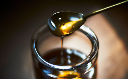 ［Tamitu］Herbal Honey 000/ 250ｇ　（純粋はちみつに数種類のハーブとスパイスを調合したはちみつ）【1.4-10】