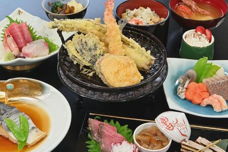 横浜港乗合船屋形船濱進ペアご招待券（さざなみ御膳） ACA0005