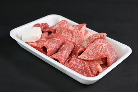 神戸ビーフ素牛・黒田庄和牛 焼肉切り落とし300g (tokusan-39)