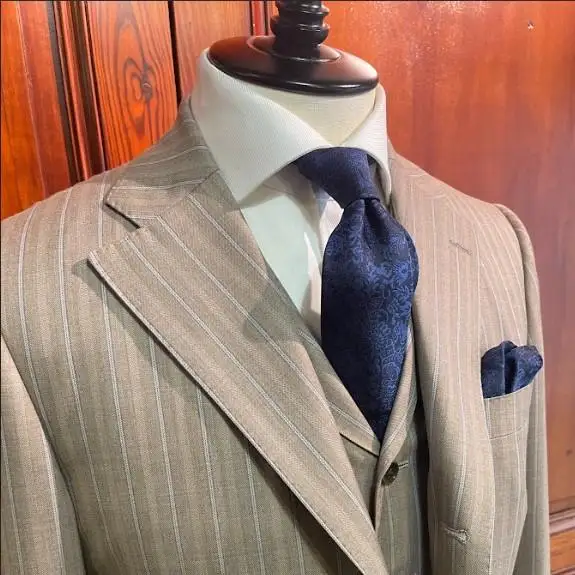 【美濃利】Makuakeで大好評！西陣織と京友禅が織りなす京都のネクタイ《ネイビー》