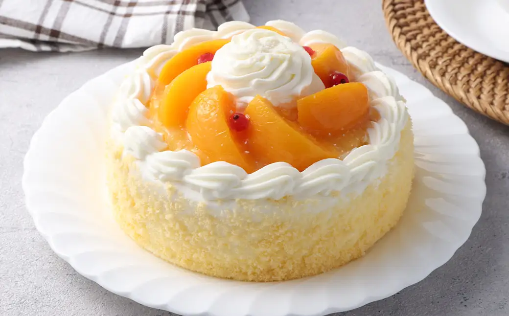 【長崎レトロスイーツ】アントルメシース 5号 スイーツ デザート ケーキ 生クリーム 黄桃 パイナップル レトロ 梅月堂 長崎