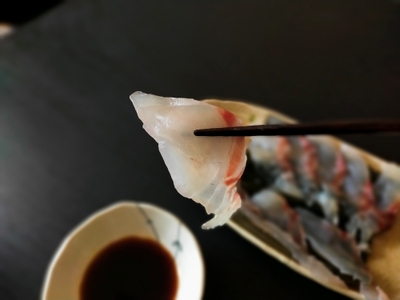 （冷凍） 海鮮丼 鯛 200g 刺身 刺し身 城水産 たい スライス 昆布〆 昆布 鯛茶漬け 茶漬け お手軽 新鮮 魚 魚介 海鮮 海産物 海 特産品 海の幸 産地直送 国産 三重 南伊勢 伊勢志摩