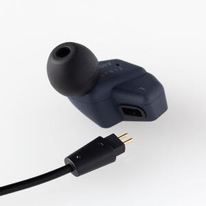 有線イヤホン final A4000 高音質 2PINリケーブル付属 イヤホン