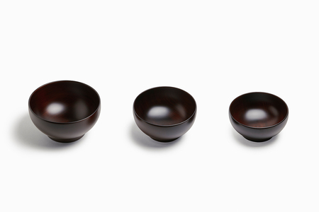 [めぐるの三つ組椀・日月 (木地溜)] ダイアログ・イン・ザ・ダーク × 会津漆器 視覚障害者の特別な感性を活かして作られた器 漆の植林に寄付｜伝統工芸 手仕事 木製漆器 国産漆 日本製 応量器 ギフト 贈り物 グッドデザイン賞 エル・グルメ水川発酵食道で紹介 [1185]