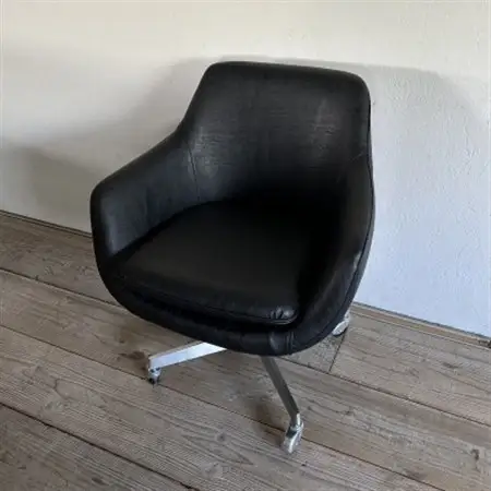 Cosmic Chair(コスミックチェア)キャスター脚 ランド ブラック【SWOF】_雑貨・日用品 椅子・チェア・ソファ 家具・インテリア _【1545573】