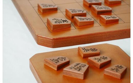 牛革 将棋（彫り駒、盤、駒置き）セット　亘山作　522011