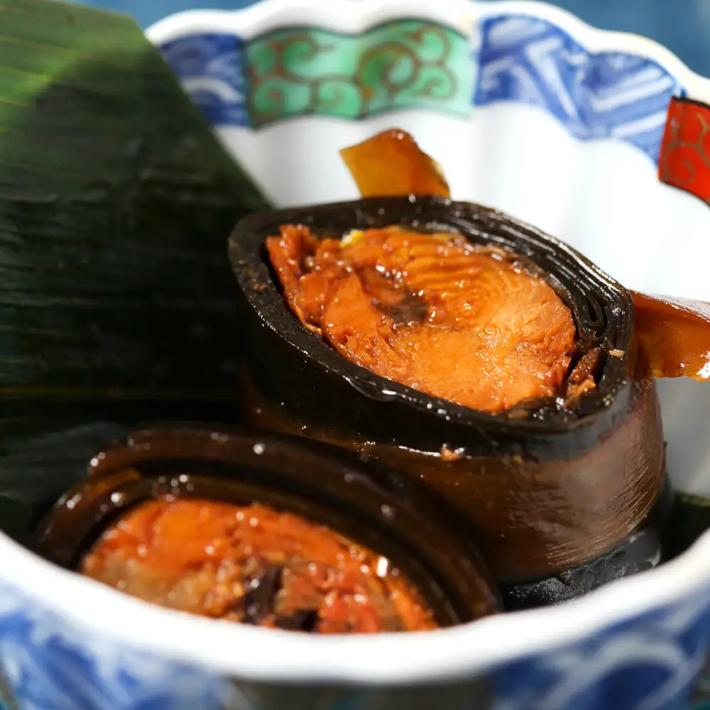 鮎の老舗頼藤商店「鮎の甘露煮昆布巻き入り5尾」 鮎 甘露煮 惣菜