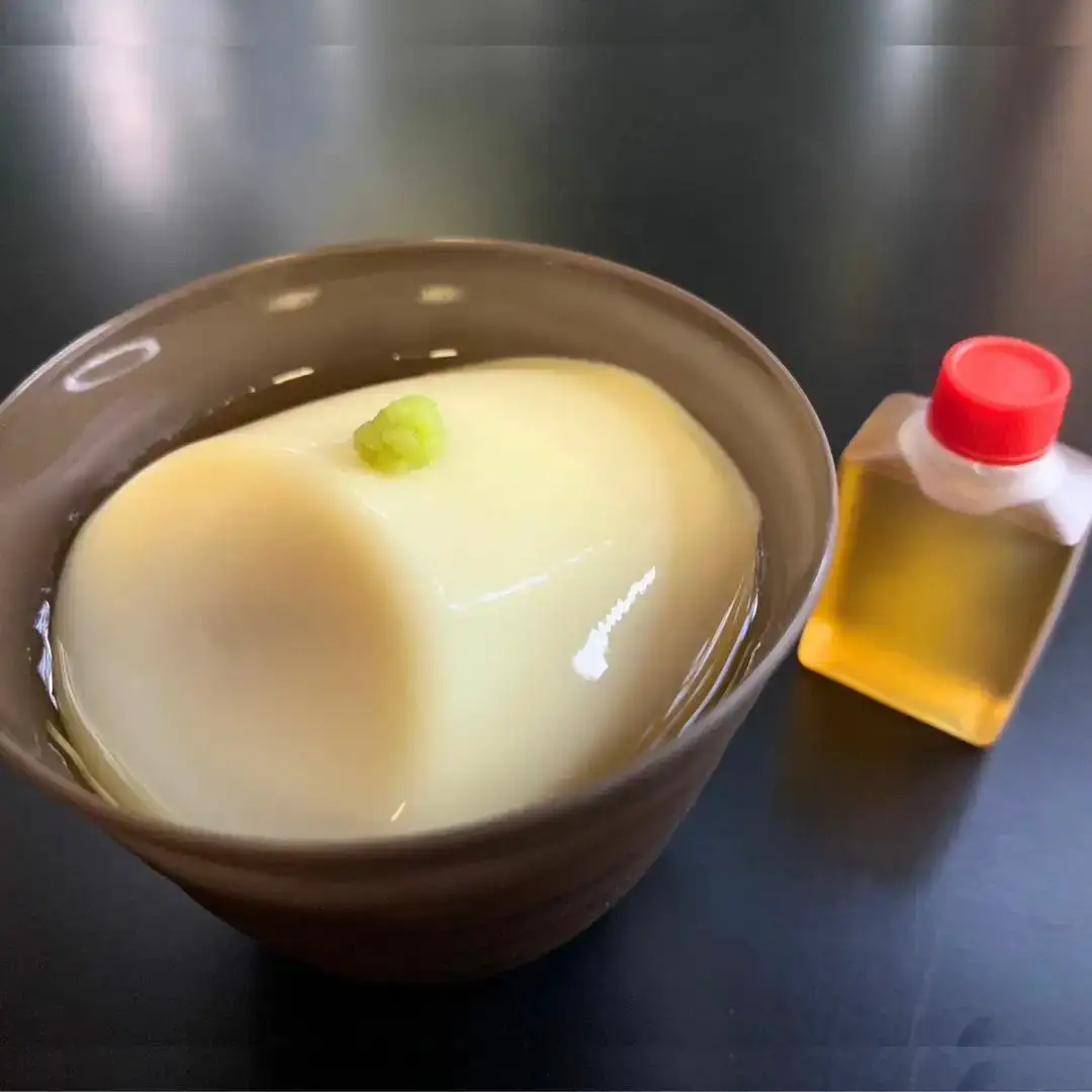 湯葉(ゆば)豆腐 8個入り 湯葉豆腐にピッタリな だし汁 黒みつ タレ付き 老舗料亭の湯葉豆腐 大豆 豆乳 湯葉  デザート 栄養豊富 お土産 手土産 ギフト 8個セット【010S669】