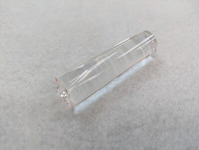 甲州印伝ケース付き　手彫り職人が彫った水晶印鑑13.5mm[5839-2110]
