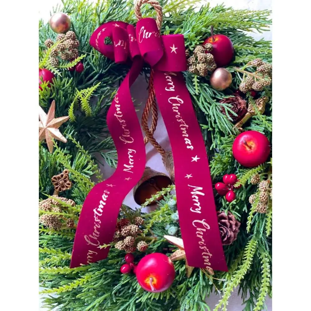 アーティフィシャルフラワーのクリスマスリース