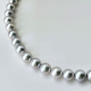 真珠 アクセサリー ネックレス 8mm 8.5mm アコヤ真珠 パール あこや 日常使い 普段使い カジュアル 冠婚葬祭 慶事 贈答 お祝い クリスマス / 白の次に欲しくなる、シルバーグレーのネックレス