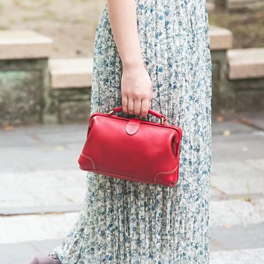 ＜カラー選択可能＞口枠ショルダーバッグ【福岡市内製造】 ブラック