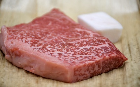 松阪肉赤身ステーキ モモ(ランプ・イチボ) 150g×2枚 ( 松阪肉 牛肉 ステーキ 松阪牛 赤身ステーキ 牛銀本店 ) 【2.5-19】