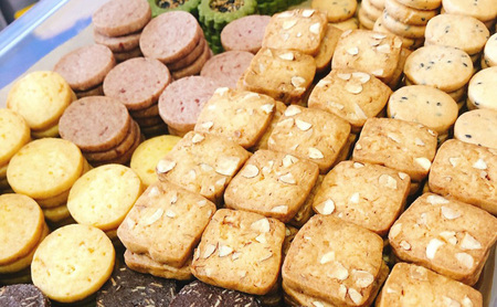 クッキー缶　17種入り