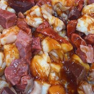 焼肉用国産ホルモン (小腸・シマ腸・赤セン・肺・心) タレ漬け 約800g [2210]