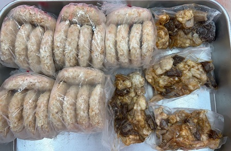 自家製コロッケ25個・ホルモン焼き400gセット【ごぶごぶで紹介】 [2216]