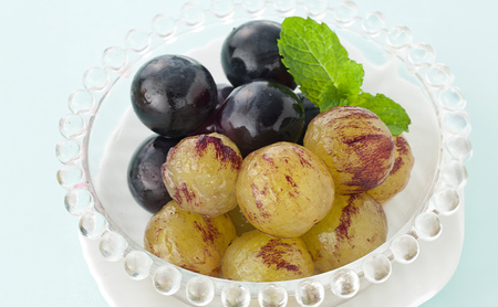 ぶどう 2026年 先行予約 ニューピオーネ 4房(1房480g以上) ブドウ 葡萄 岡山県産 国産 フルーツ 果物 ギフト