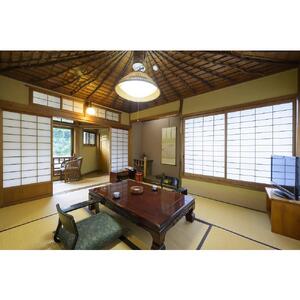 【国登録有形文化財　旅館大橋】平休日1泊2食付 ペア宿泊券《温泉内呂付準特別室和室》