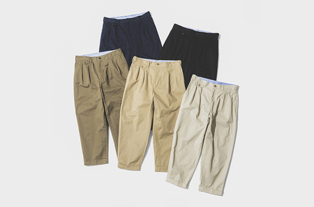BEAMS PLUS 2プリーツ ツイル パンツ　CEMENT　L