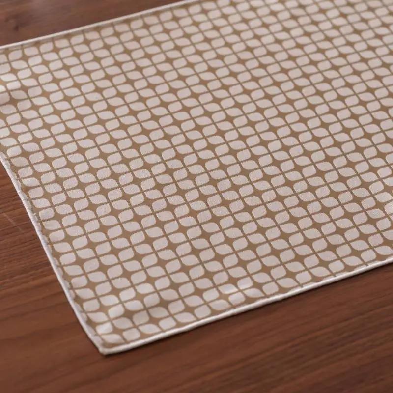 テーブルランナー Calm Table runner／カルム スノー