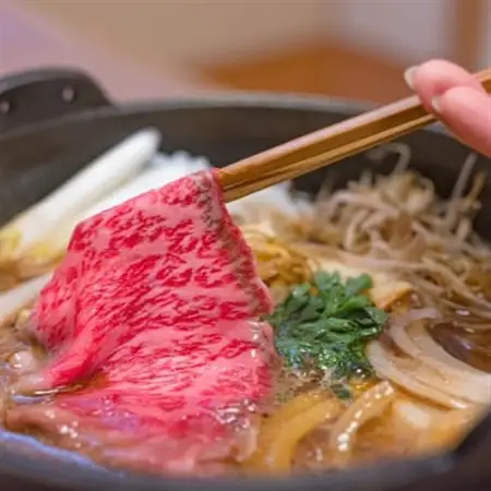 沖縄ブランド豚のパイナップルポーク＆沖縄県産和牛 すきやきセット(各2人前)【配送不可地域：離島】【1575005】