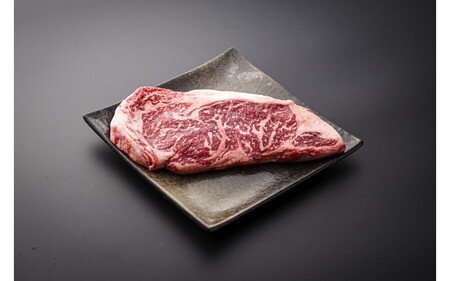 南小国産 阿蘇高原牛 サーロインステーキ 約400g 贅沢 牛 牛肉 国産牛 サーロイン ステーキ ステーキ肉 焼肉 200g 2枚 小分け 熊本県産 国産 贈答用 ギフト ハマダ 熊本 阿蘇 南小国町 送料無料