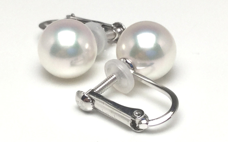 真珠 アクセサリー イヤリング パール 8.5mm ～ 9mm K14 レディース 伊勢志摩 伊勢 志摩 冠婚葬祭 結婚式 入学式 卒業式 成人式 慶事 ジュエリー アコヤ真珠 花珠 大粒 / 老舗の真珠専門店・花珠クラス・アコヤ真珠イヤリング8.5～9.0ミリ（K14WG）