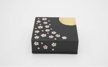 【高岡漆器】小箱 金箔月にさくら貝入 小物入れ ふた付き 収納 ケース 整理 インテリア 伝統工芸品 富山県 高岡 FAD-1419