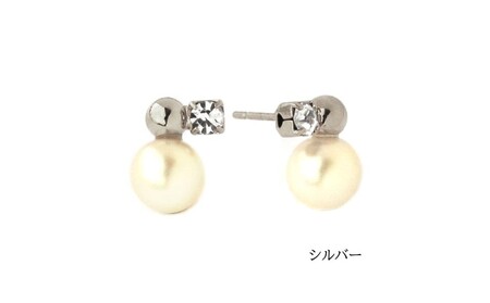 【ギフト対応可】艶パールにビジュー寄り添うアシンメトリーピアス(カラー：シルバー)【043-016-2】ピアス パール アクセサリー ジュエリー K18GP 上品 お洒落 日常使い ギフト プレゼント ラッピング
