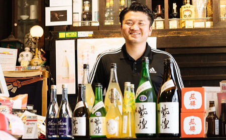 【 金箔入り 】 紫煌 （ しおう ） 純米酒 火入れ 1800mL × 2本 【 年内発送は12/15寄付分まで 】【 日本酒 純米酒 火入れ酒 燗 熱燗 花酵母 お酒 地酒 天然酵母 ひたち錦 淡麗 筑波山水系 酒 ギフト 食中酒 贈答 来福 来福酒造 お祝い 年末 年始 】