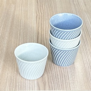 【美濃焼/みずなみ焼】 タック マルチカップ 4個セット ブルーグレー・くすみホワイト 瑞浪市 / 山喜製陶 食器 小鉢 カップ [AZCP068]