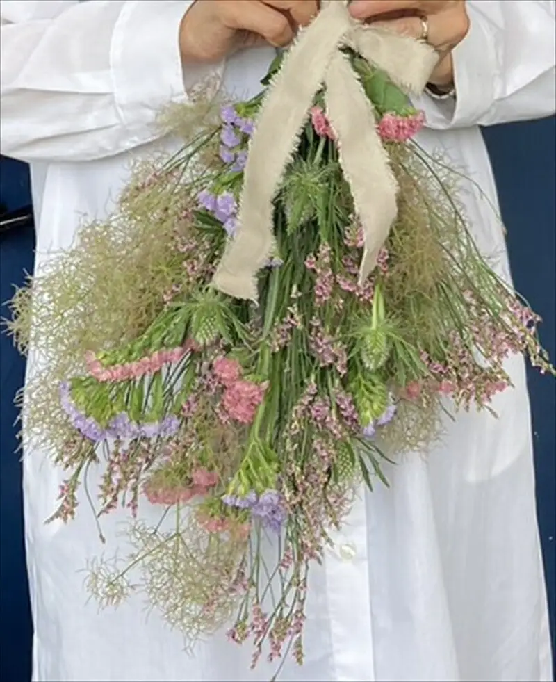 生花スワッグ体験レッスン 【 フラワーアレンジメント 体験 チケット 神奈川県 小田原市フラワー アレンジメント 】