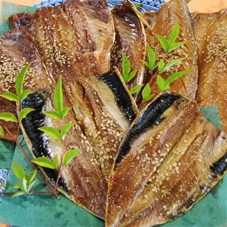 【3ヵ月毎定期便】やまいち大人気桜干セット全4回_魚介・海産物     定期便 定期便  _【配送不可地域：離島・北海道・沖縄県】【4063592】