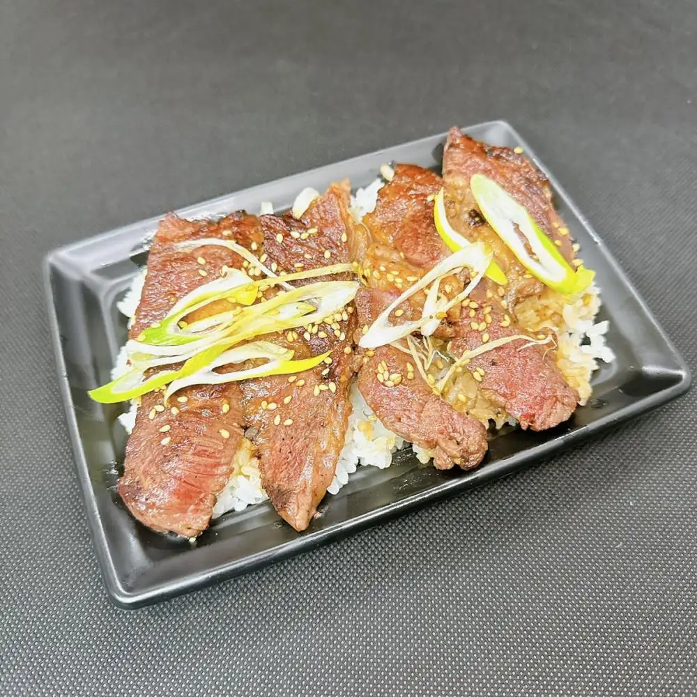 炭火焼熟成ハラミ重　2個