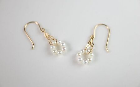真珠 アクセサリー ピアス パール 2mm 以上 2.5mm 未満 ジュエリーK18 18金 伊勢 志摩 伊勢志摩 三重県 誕生日 ギフト 結婚式 入学式 卒業式 アコヤ真珠 アコヤ貝 / アコヤベビーパール フックタイプ
