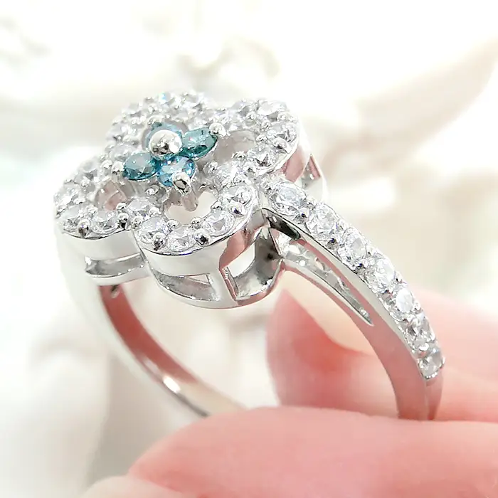 指輪 プラチナ PT900 【0.61ct】 ダイヤモンド ブルーダイヤ レディース リング クローバー 四つ葉 花 ダイヤリング【f259-pt-bd】 ALPAZ121