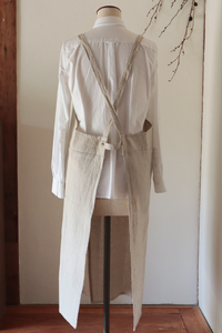 すりっとエプロン・long Fu-ra 【カラー：生成り】エプロン 手作り ハンドメイド 33-010