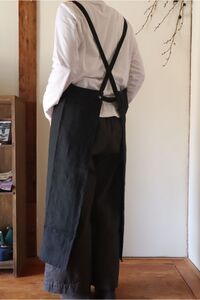 すりっとエプロン・long Fu-ra 【カラー：ブラック】エプロン 手作り ハンドメイド 33-011