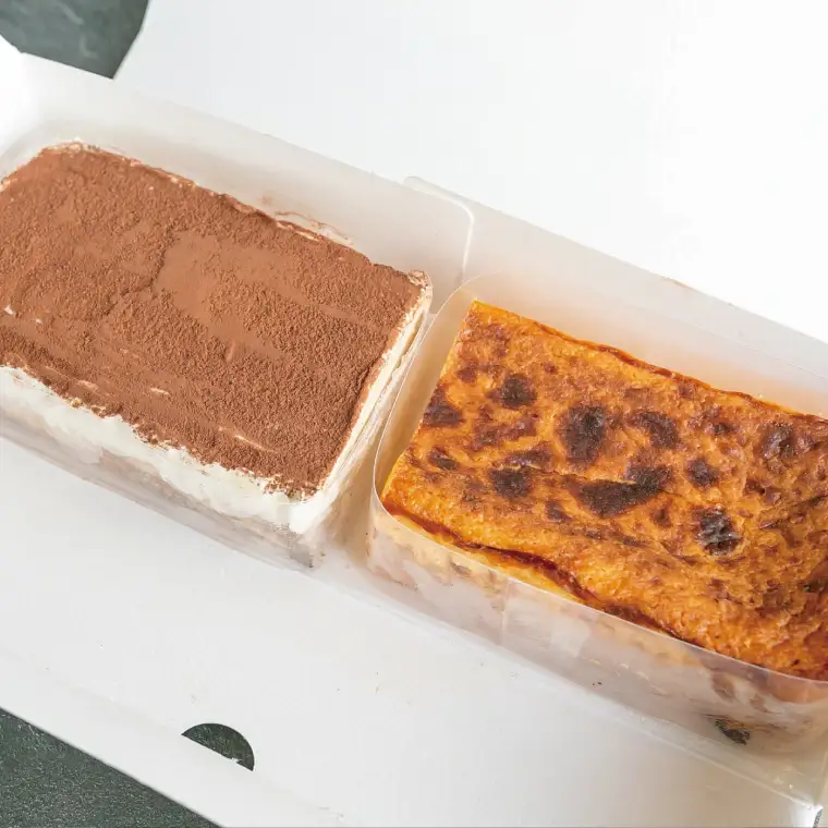 ベイクドチーズケーキ ティラミスチーズケーキ ハーフ＆ハーフ CP002