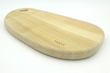 ながまるっこまな板（イチョウ） サイズ 約39cm×19cm×2.5cm【徳島 那賀 木 銀杏 木目 木製 日本製 まな板 丸い 丸まな板 キッチン用 料理 調理 調理器具 お祝い 贈物 ギフト】TR-7