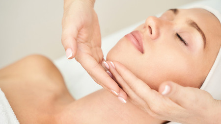 Bodycare Salon MYSA ご利用ギフト券10,000円分 マッサージ ボディケア スウェディッシュマッサージ 全身フルコース フェイシャル アンチエイジング リフトアップ ディープクリーニング リアージュ シミケア NY式 プライベートサロン 山梨県 北杜市 [h252]