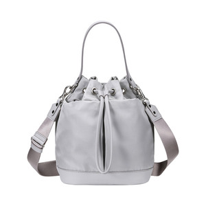 豊岡鞄 TUTUMU sacca Rich S4700RI Sグレー/ 巾着型 2WAY BAG ショルダーバッグ 手提げバッグ ショルダベルト付き レディース 高級 おしゃれ バッグ かばん カバン 鞄 グレー 灰色