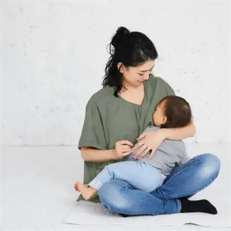 モーハウスの防災授乳服(吸水速乾Tシャツ)(カーキ)_装飾品・工芸品 女性・レディース 洋服 _【配送不可地域：離島・沖縄県】【1590254】