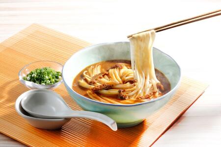 ぶっかけ小豆島カレーうどんセット（カレーうどんつゆ200ｇ×4・さぬき手延べうどん180g×2）